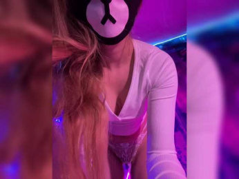 -Summer- bongacams stream image