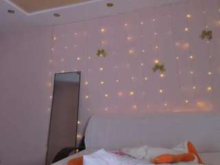 may-flowere camsoda stream image