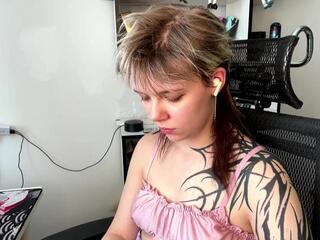 Odelyna Curless flirt4free stream image, 12.03.2026 07:00