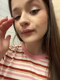 KittyQueeny stripchat stream image