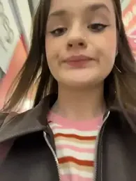 KittyQueeny stripchat stream image