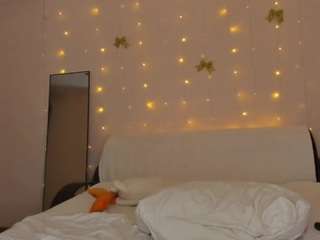 may-flowere camsoda stream image