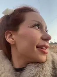 babydolll stripchat stream image