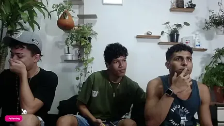 Interracial_Snow_Bunny stripchat stream image