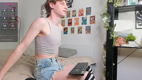 AvenGlow stripchat stream image