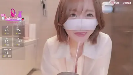 Yuu__k stripchat stream image