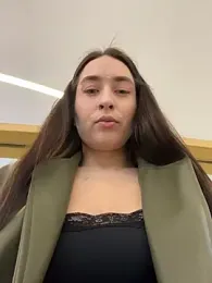 Holly_Play stripchat stream image