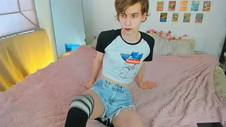 AvenGlow stripchat stream image