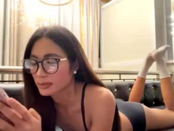 gleiahong chaturbate stream image