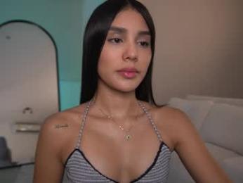 veroniqe_lounge chaturbate stream image, 11.04.2026 01:00