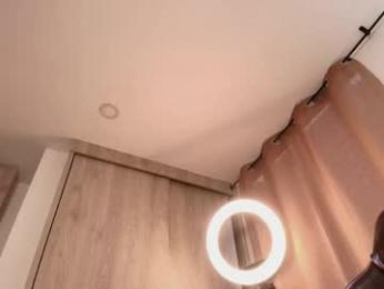 adelineefoxxx chaturbate stream image, 13.04.2026 17:00