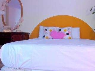 alinasimmons camsoda stream image, 15.04.2026 12:30