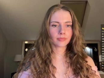 VikkiExtraCheese bongacams stream image