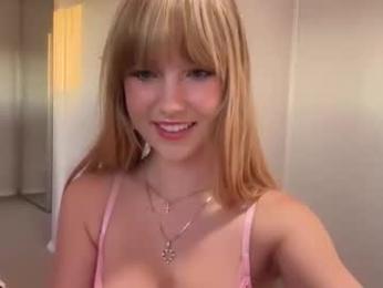 kittengirlxo chaturbate stream image, 17.04.2026 04:50