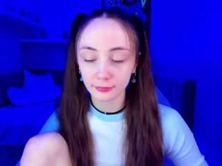 lexi-split camsoda stream image, 18.04.2026 00:10
