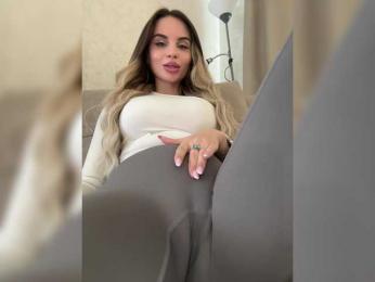 LedyMiya bongacams stream image