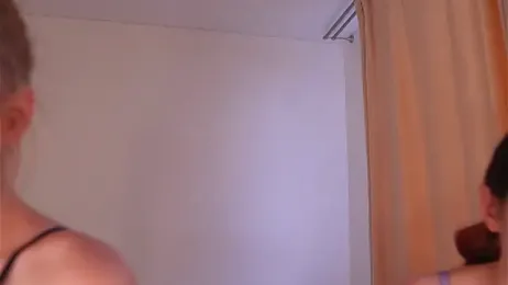EllenReeves stripchat stream image, 26.04.2026 05:40