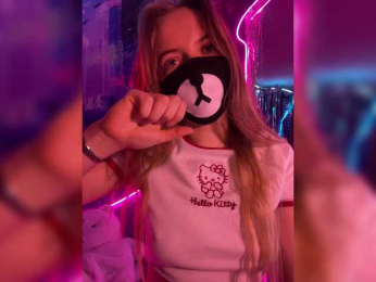 -Summer- bongacams stream image