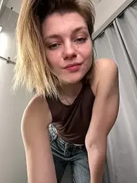 ValenciaShock stripchat stream image, 28.04.2026 07:10