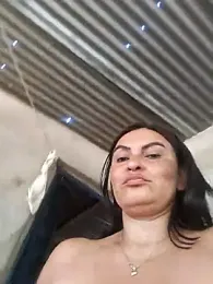 Horny-Mommy-Dirty stripchat stream image