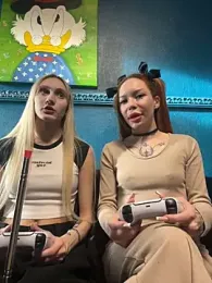 babydolll stripchat stream image