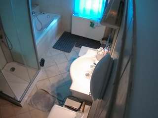 voyeurcam-julmodels-bath-2nd-2 camsoda stream image, 05.05.2026 14:10
