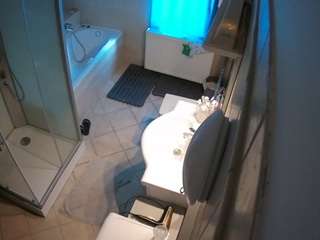 voyeurcam-julmodels-bath-2nd-2 camsoda stream image, 05.05.2026 14:10