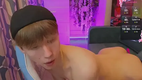 cuMte_boy stripchat stream image, 10.05.2026 01:20
