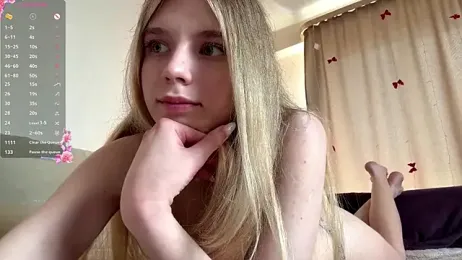 FruityXo stripchat stream image, 11.05.2026 03:10