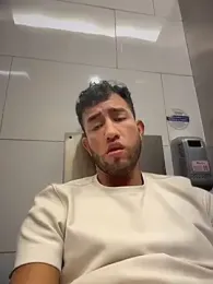 liam_bronw stripchat stream image, 11.05.2026 17:30