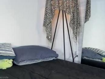 whatpeachy chaturbate stream image, 19.05.2026 21:10