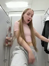 bambi_lu stripchat stream image, 21.05.2026 17:40