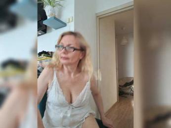 ShiningMILF bongacams stream image, 06.06.2026 01:50