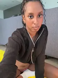 Your_Paris stripchat stream image, 07.06.2026 14:10