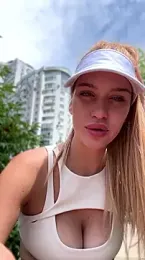 KikiWatson stripchat stream image, 04.07.2026 07:20