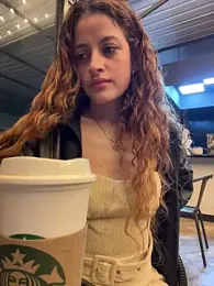 alana15 stripchat stream image