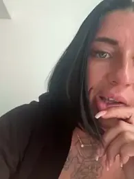 IntiMia stripchat stream image