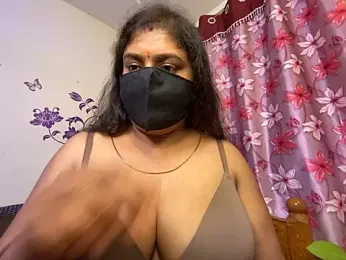 LouleyRanii stripchat stream image