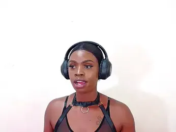 LuciousLips96 stripchat stream image, 12.03.2025 08:40