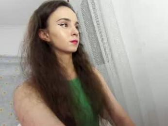 ehotlovea chaturbate stream image, 04.08.2026 03:00