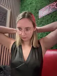 The_Snowwhitee stripchat stream image