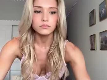 xoxoamberr chaturbate stream image, 15.08.2026 18:00