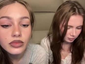 love_machine_ chaturbate stream image, 27.08.2026 18:40