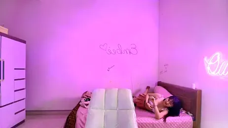 Queen_2k6 stripchat stream image