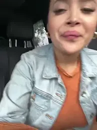 Sara_fun stripchat stream image