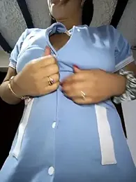 LIZ-06_ stripchat stream image