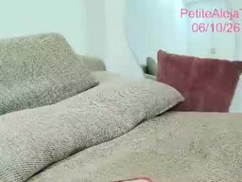 petitealejats chaturbate stream image, 06.10.2026 19:20