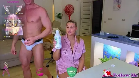 Rabbits_couplee stripchat stream image