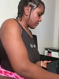 TilaTotti stripchat stream image