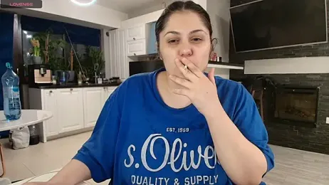 Layla- stripchat stream image